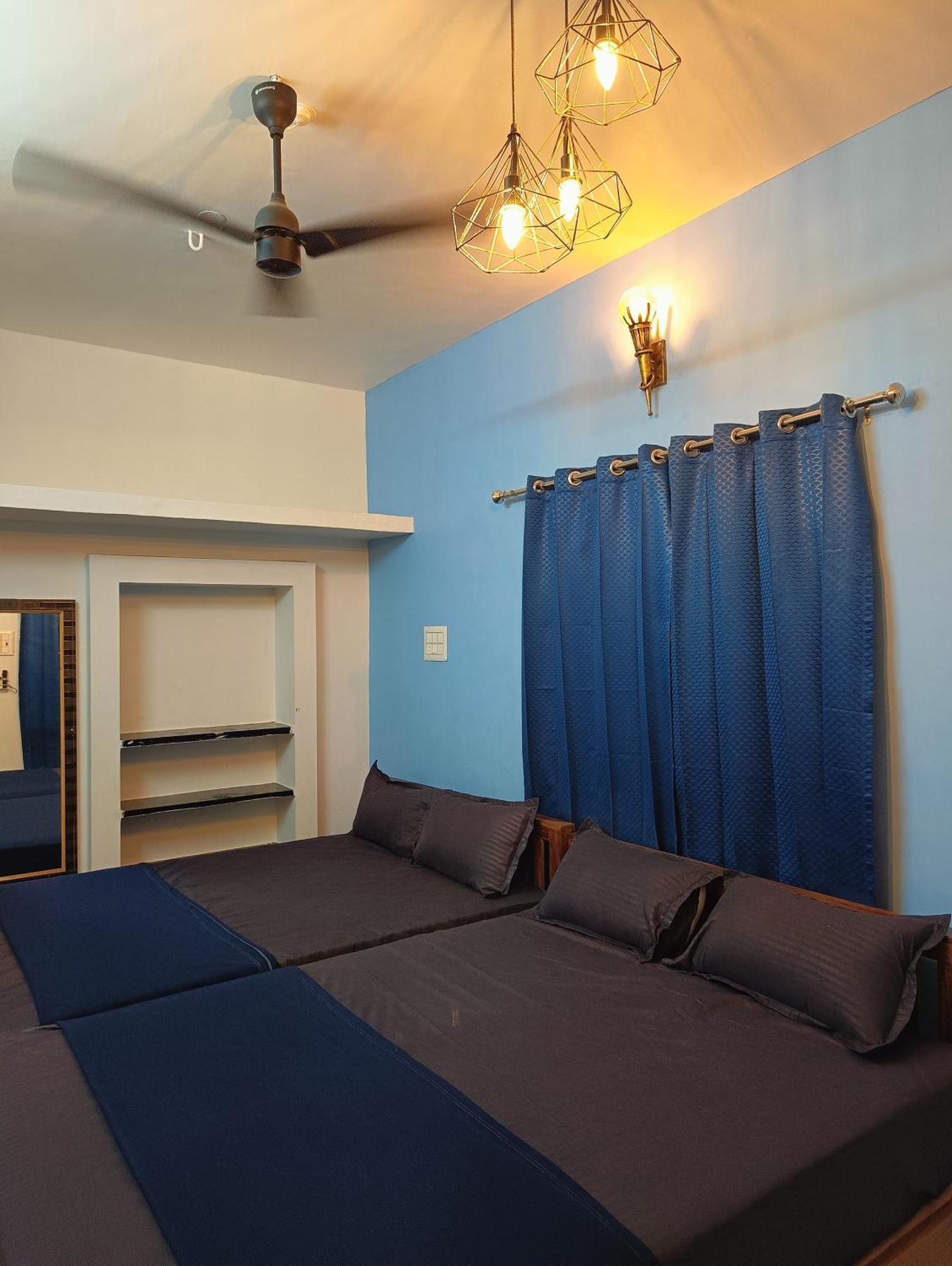 Omkara - The Fives Guest House Tiruvannāmalai Habitación foto